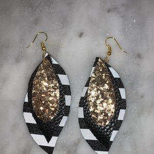 Leather earrings